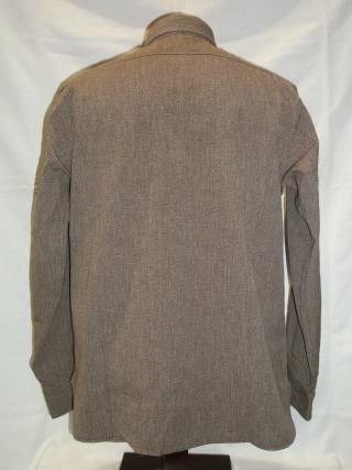 BR26082−138(BROWN)