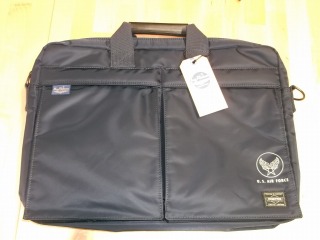 BR02531−128(NAVY)
