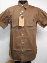 シュガーケーン　８．５ｏｚブラウンウォバッシュストライプ半袖ワークシャツ　品番：ＳＣ３８７００−４３１（ワンウォッシュ）